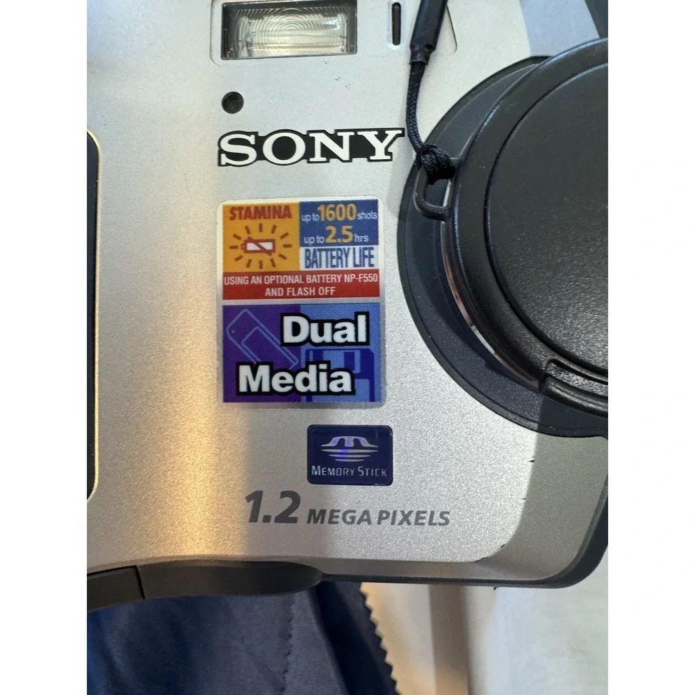 Sony Mavica MVC-FD100 Digital Camera With Charger Tested Work &‎ Carry Case